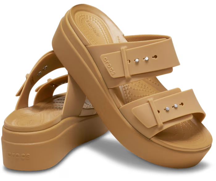 Brooklyn Schnalle Low Wedge Sandale