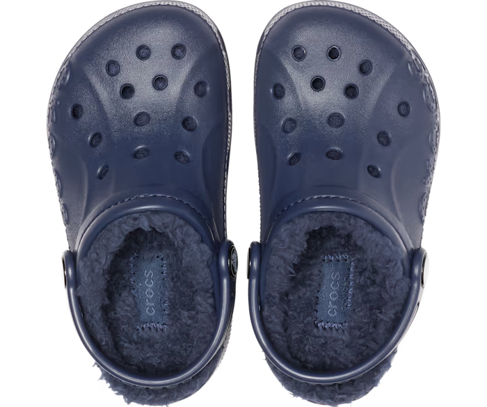 Kleinkind Baya gefütterter Clog