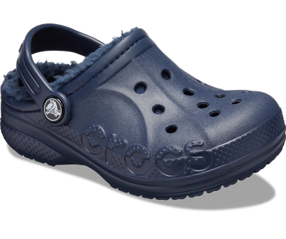 Kleinkind Baya gefütterter Clog