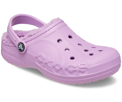 Kleinkind Baya gefütterter Clog