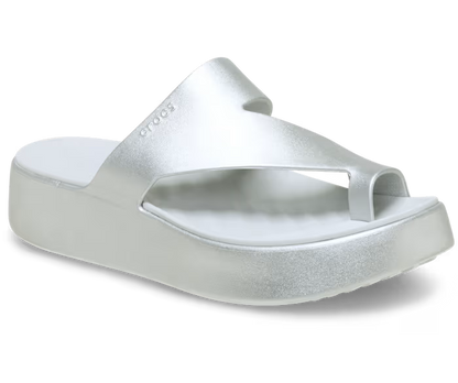 Getaway Platform Toe Loop Metallic Sandale
