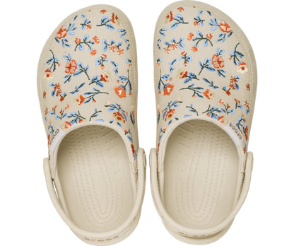 Classic Crafted Floral Clog